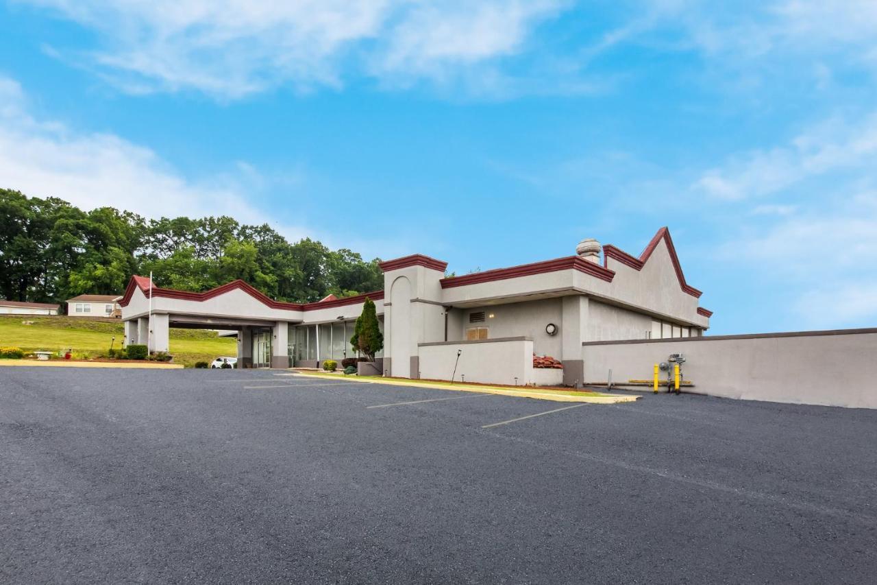 Red Roof Inn Нью-Стантон Экстерьер фото