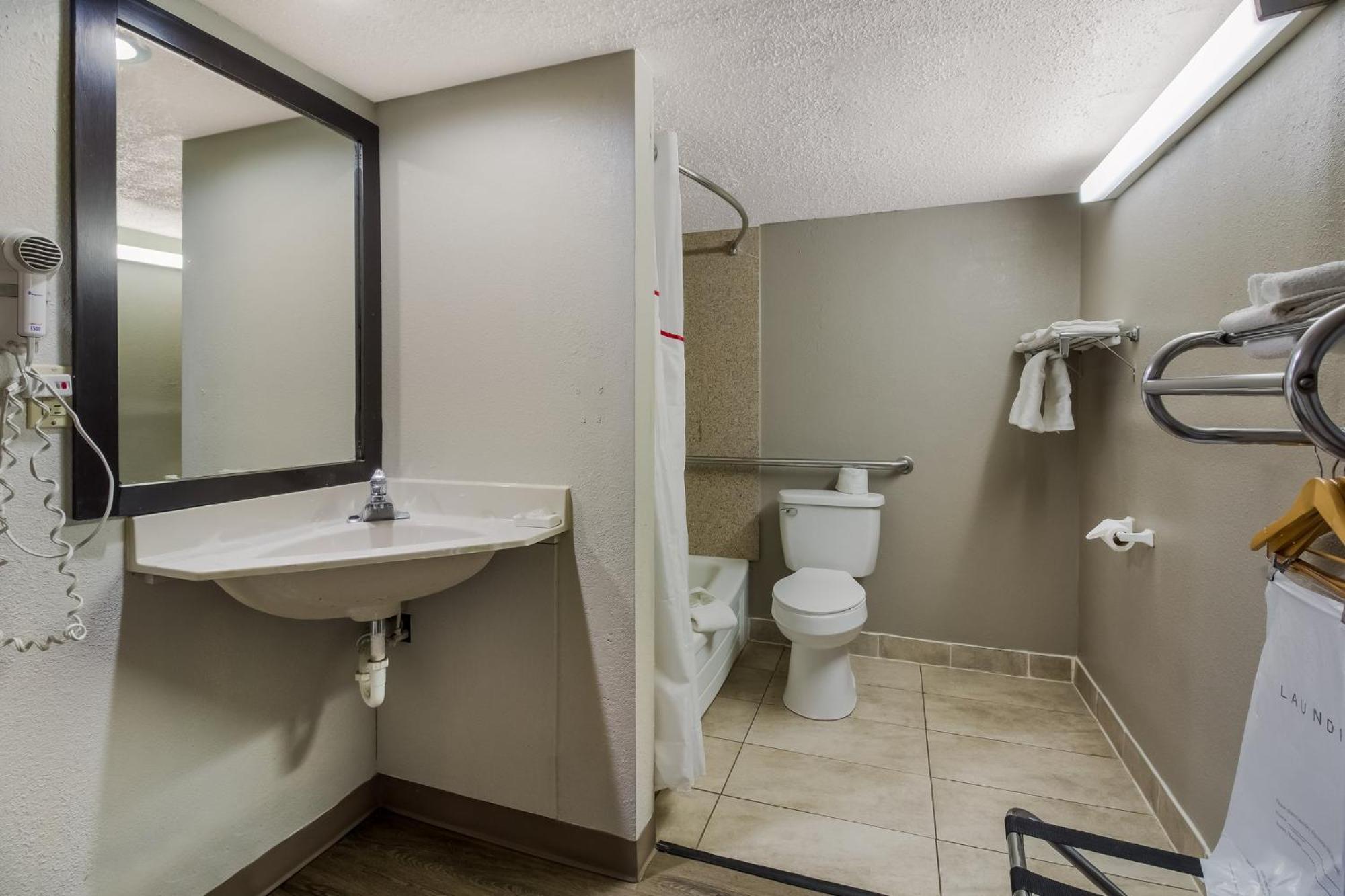 Red Roof Inn Нью-Стантон Экстерьер фото