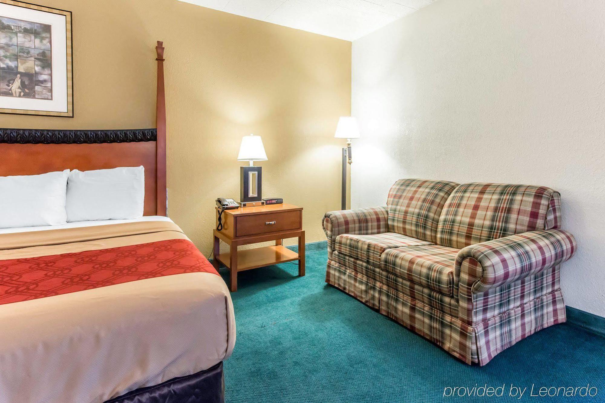Red Roof Inn Нью-Стантон Экстерьер фото